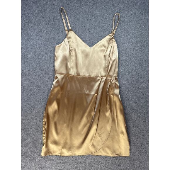 NWT Francesca's Studio 19 Dress Gold Satin Mini Formal Homecoming Hoco Medium - Picture 1 of 7